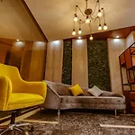 Travelholic Residence New Cairo