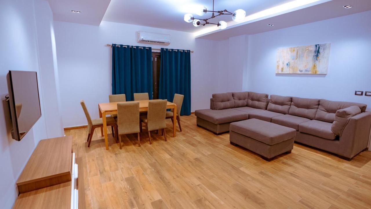 Travelholic New Appartement Le Caire